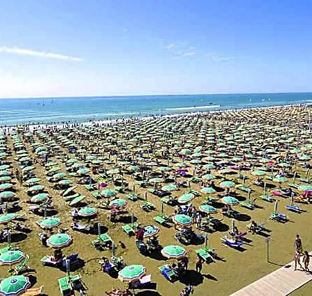Be Enchanted By The Amazing View 3*